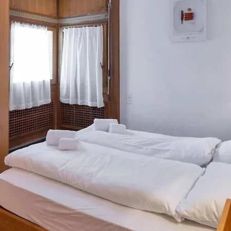 Chesa Sarvit 1 - Trilocale Apartamento *